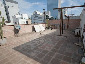 🌟CASA EN ESQUINA EN LA ROCCA DE VERGALLO Y TOMAS RANSEY  – San Isidro 🌟