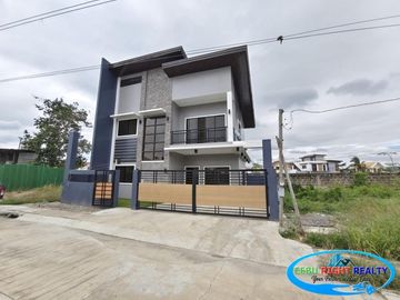 4 Bedroom Brand New House For Sale in Corona Del Mar Talisay City Cebu