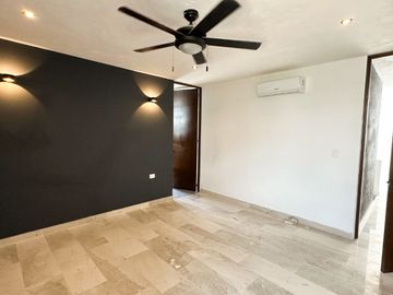 Casa de 3 recámaras en venta en priv Zendera, Conkal