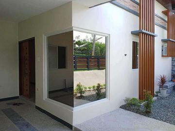 RUSH SALE 3 Bedrooms Bungalow House and Lot  for SALE in Angeles city near Clark