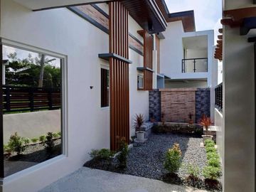 RUSH SALE 3 Bedrooms Bungalow House and Lot  for SALE in Angeles city near Clark