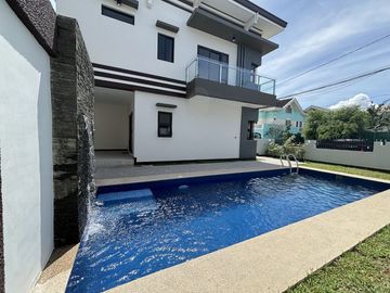 Brand-New 5-Bedroom Modern Home with Private Pool in Imus, Cavite – Ready for Move-In!