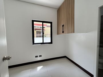 Brand-New 5-Bedroom Modern Home with Private Pool in Imus, Cavite – Ready for Move-In!