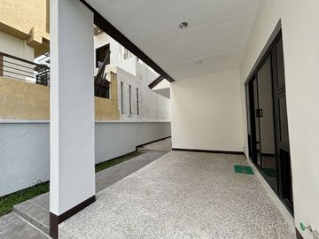 Brand-New 5-Bedroom Modern Home with Private Pool in Imus, Cavite – Ready for Move-In!