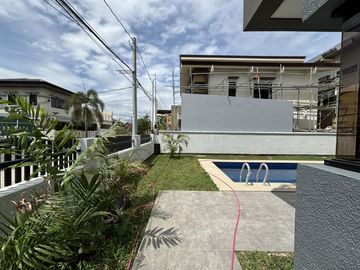 Brand-New 5-Bedroom Modern Home with Private Pool in Imus, Cavite – Ready for Move-In!