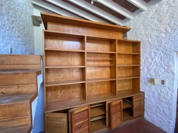 VENDO AMPLIA CASA EN TEPOZTLAN, SANTIAGO TEPETLAPA, GRAN UBICACIÓN
