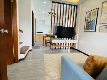 3BR HOUSE AND LOT WITH EN SUITE NEAR YNARES CENTER ANTIPLO CITY