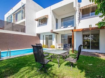 CASA EN BURGOS BUGAMBILIAS