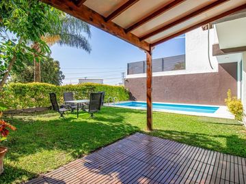 CASA EN BURGOS BUGAMBILIAS