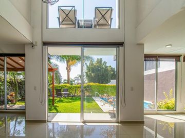 CASA EN BURGOS BUGAMBILIAS
