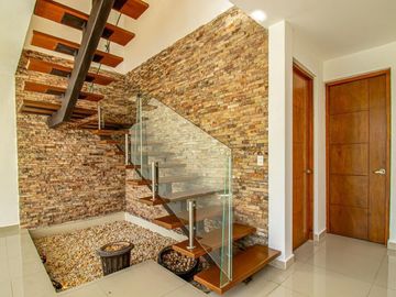 CASA EN BURGOS BUGAMBILIAS