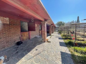 Caballerizas, Alberca, 2 casas