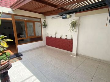 Se Alquila Amplio Departamento De 165M² En Bellavista – 3 Dormitorios +Patio Interior + Cochera