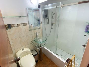 Se Alquila Amplio Departamento De 165M² En Bellavista – 3 Dormitorios +Patio Interior + Cochera