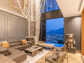 DEJA DE HOJEAR REVISTAS DE LUJO. MEJOR, VIVE EN UNA. CASA EN VENTA LAS LAJAS, SAN JERÓNIMO