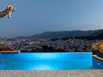 DEJA DE HOJEAR REVISTAS DE LUJO. MEJOR, VIVE EN UNA. CASA EN VENTA LAS LAJAS, SAN JERÓNIMO