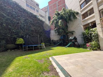 Estupendo departamento para remodelar en Lomas de Chapultepec