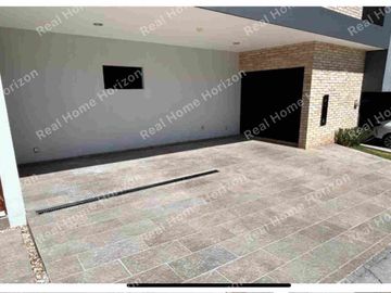 CASA EN VENTA EN LOMAS DEL MOLINO 3