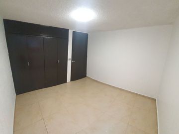 RENTO DEPA SEMI-AMUEBLADO EN PINTORES, SATELITE NAUCALPAN, MEX.