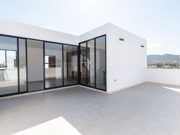 Casa de 4 Recámaras en Lomas de Angelopolis Puebla