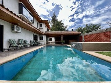 RINCONADA - VENDE CASA 6D 4B PISCINA - SAN MARTIN