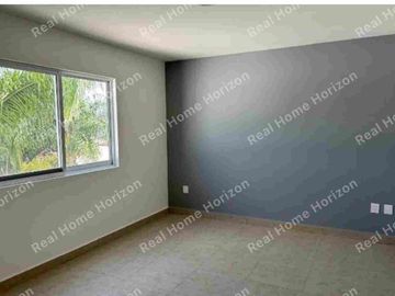 CASA EN VENTA GRAN JARDIN