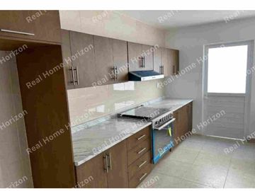 CASA EN VENTA GRAN JARDIN