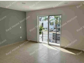 CASA EN VENTA GRAN JARDIN
