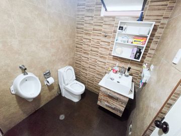 🔥🔥OCASION VENDO DEPARTAMENTO AMPLIO EN SEGUNDO PISO EN SANTA ANITA  🤩🤩🔥🔥 CERCA AL PARQUE🏘️🔥🔥