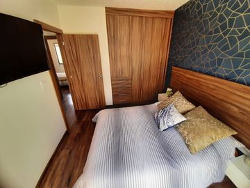 HERMOSA CASA A LA ENTRADA DE PACHUCA CON CISTERNA