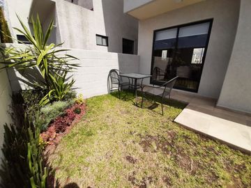 HERMOSA CASA A LA ENTRADA DE PACHUCA CON CISTERNA