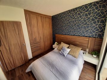 HERMOSA CASA A LA ENTRADA DE PACHUCA CON CISTERNA