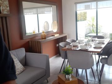 HERMOSA CASA A LA ENTRADA DE PACHUCA CON CISTERNA