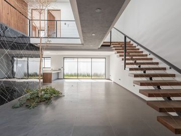 Casa de 3 Recámaras en Venta en Lomas de Angelópolis 3 - Entrega Inmediata