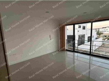 CASA EN VENTA EN LOMAS DEL MOLINO II