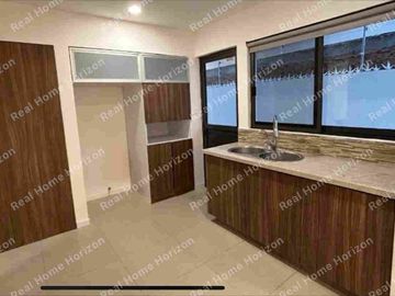 CASA EN VENTA EN LOMAS DEL MOLINO II