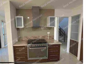 CASA EN VENTA EN LOMAS DEL MOLINO II