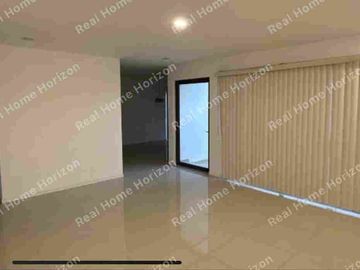 CASA EN VENTA EN LOMAS DEL MOLINO II