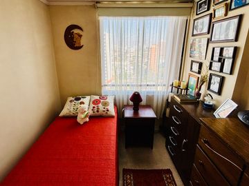 Se Vende Hermoso 2 Dormitorios + Estacionamiento. Av. Perú