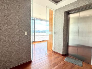 🌟 ¡Exclusivo Penthouse en Venta en Quito Tenis! 🌟