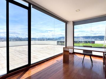 🌟 ¡Exclusivo Penthouse en Venta en Quito Tenis! 🌟
