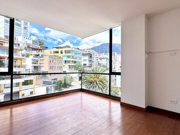 🌟 ¡Exclusivo Penthouse en Venta en Quito Tenis! 🌟