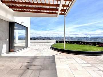 🌟 ¡Exclusivo Penthouse en Venta en Quito Tenis! 🌟