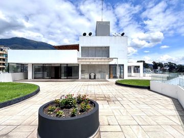 🌟 ¡Exclusivo Penthouse en Venta en Quito Tenis! 🌟