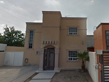 CASA ECONOMICA EN VENTA – GRAN OPORTUNIDAD DE INVERSIÓN - (REMATE) – Orquídeas 1101, 33130 Pedro Meoqui, Chih.