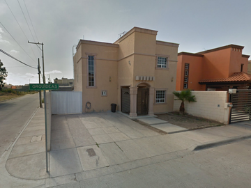 CASA ECONOMICA EN VENTA – GRAN OPORTUNIDAD DE INVERSIÓN - (REMATE) – Orquídeas 1101, 33130 Pedro Meoqui, Chih.