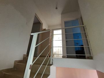 HERMOSA CASA 2 PISOS