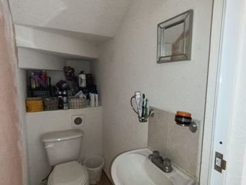 HERMOSA CASA 2 PISOS