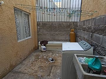 HERMOSA CASA 2 PISOS