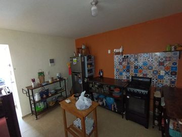 HERMOSA CASA 2 PISOS